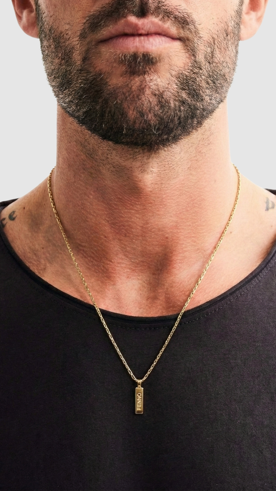 FENNO ketting gedragen